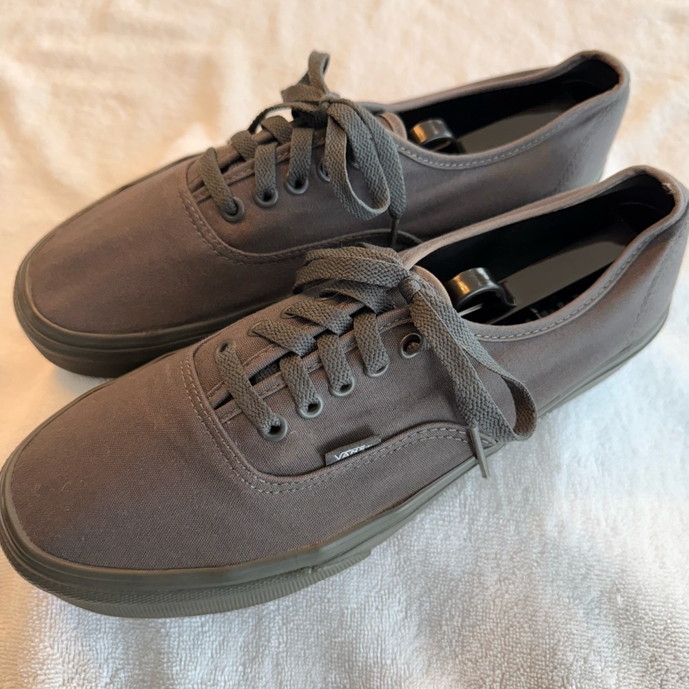 Vans Classic Low Top All Gray Shoes Canvas Mens 10.5 Womens 12.0 PLEASE READ